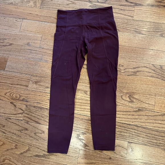 Athleta stash pocket salutation 7/8 tight in maroon - Picture 2 of 3